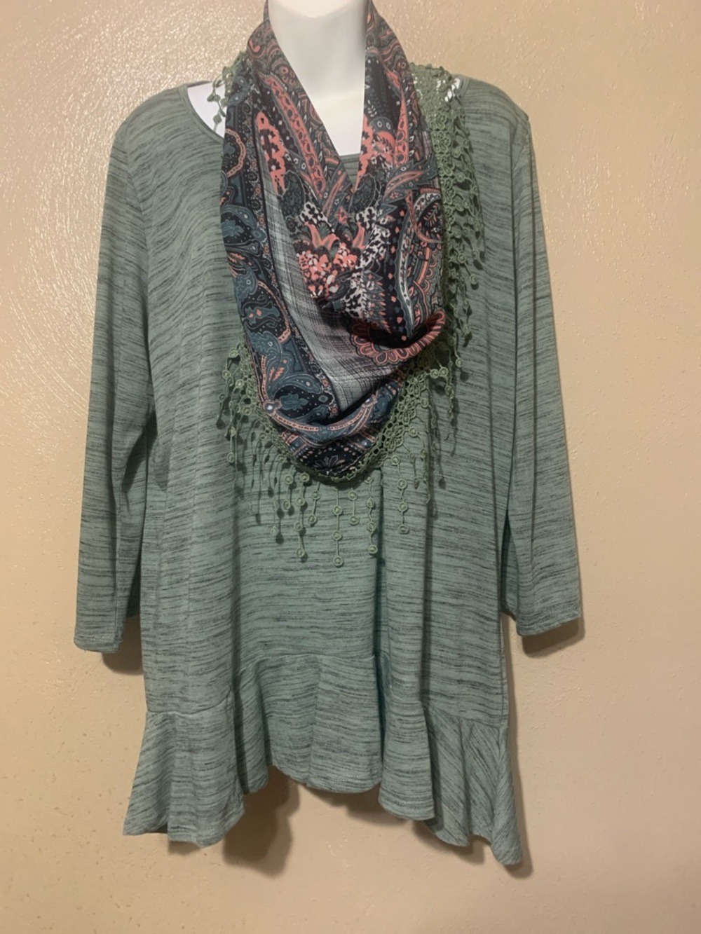 Live & Let Live 2X Sage Green Ruffle-Hem Tunic Paisley Detachable Scarf
